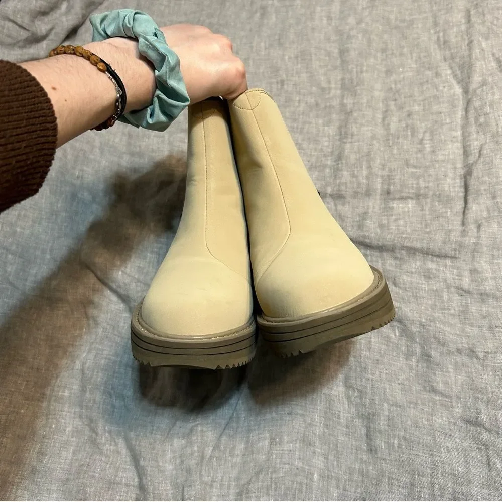 Teva Women's Midform Chelsea Boots Sesame Size 7.5